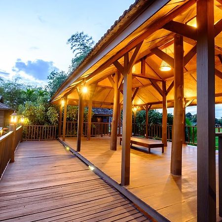 Banyen Villa San Sai Bagian luar foto