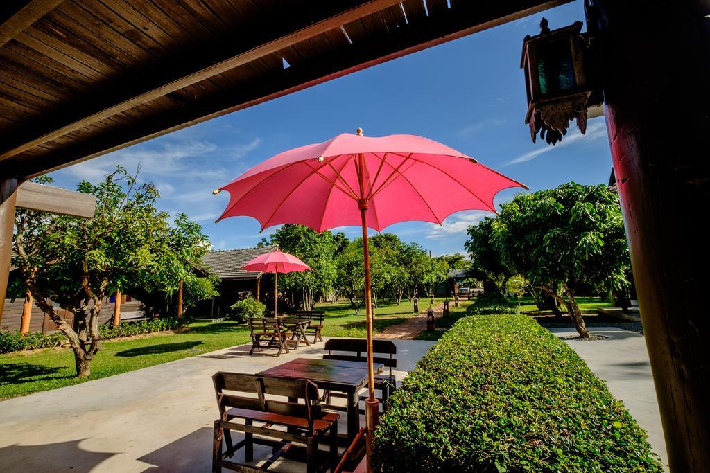 Banyen Villa San Sai Bagian luar foto