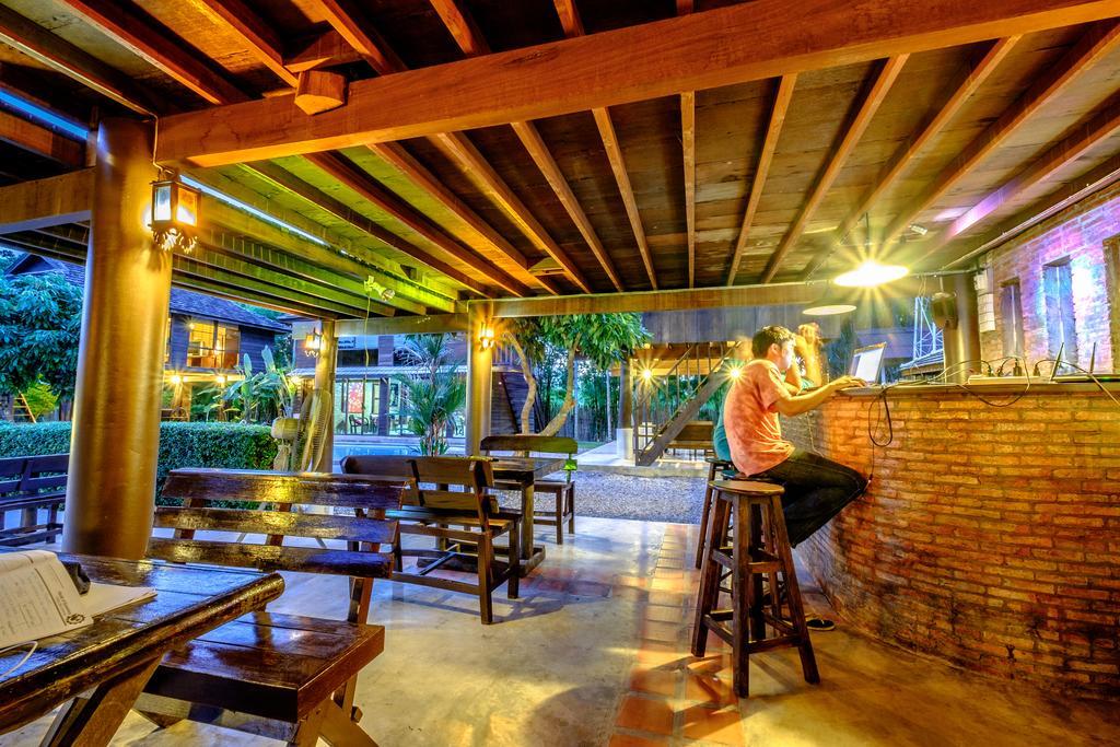 Banyen Villa San Sai Bagian luar foto