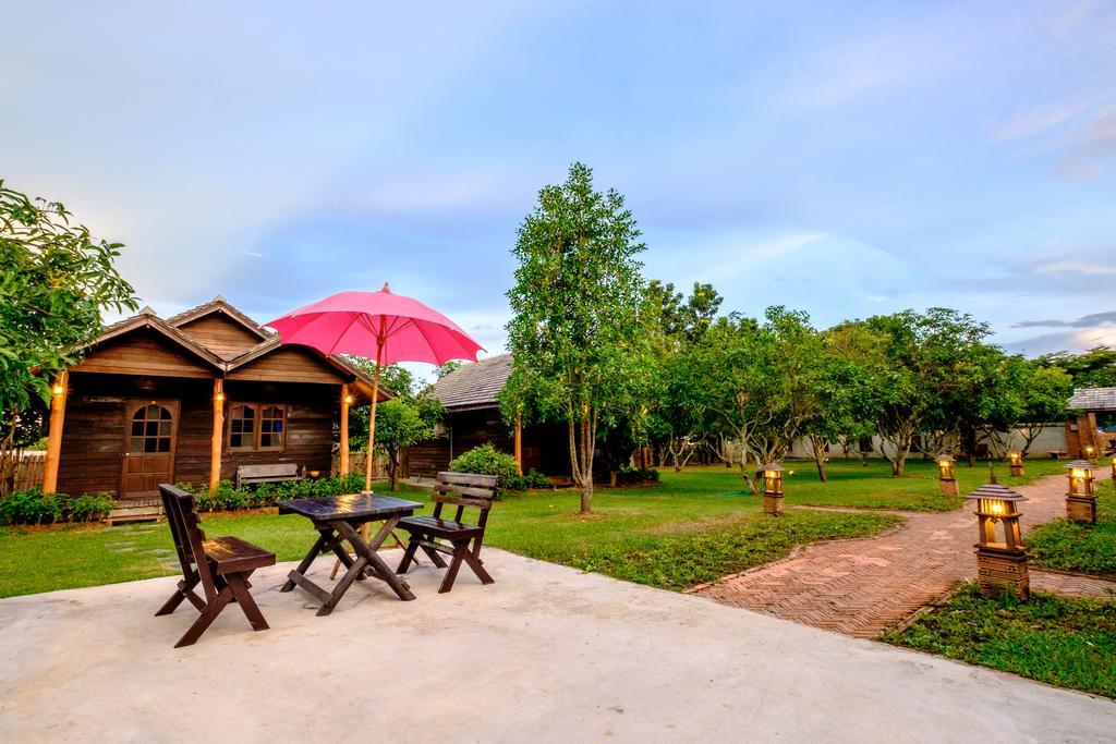 Banyen Villa San Sai Bagian luar foto