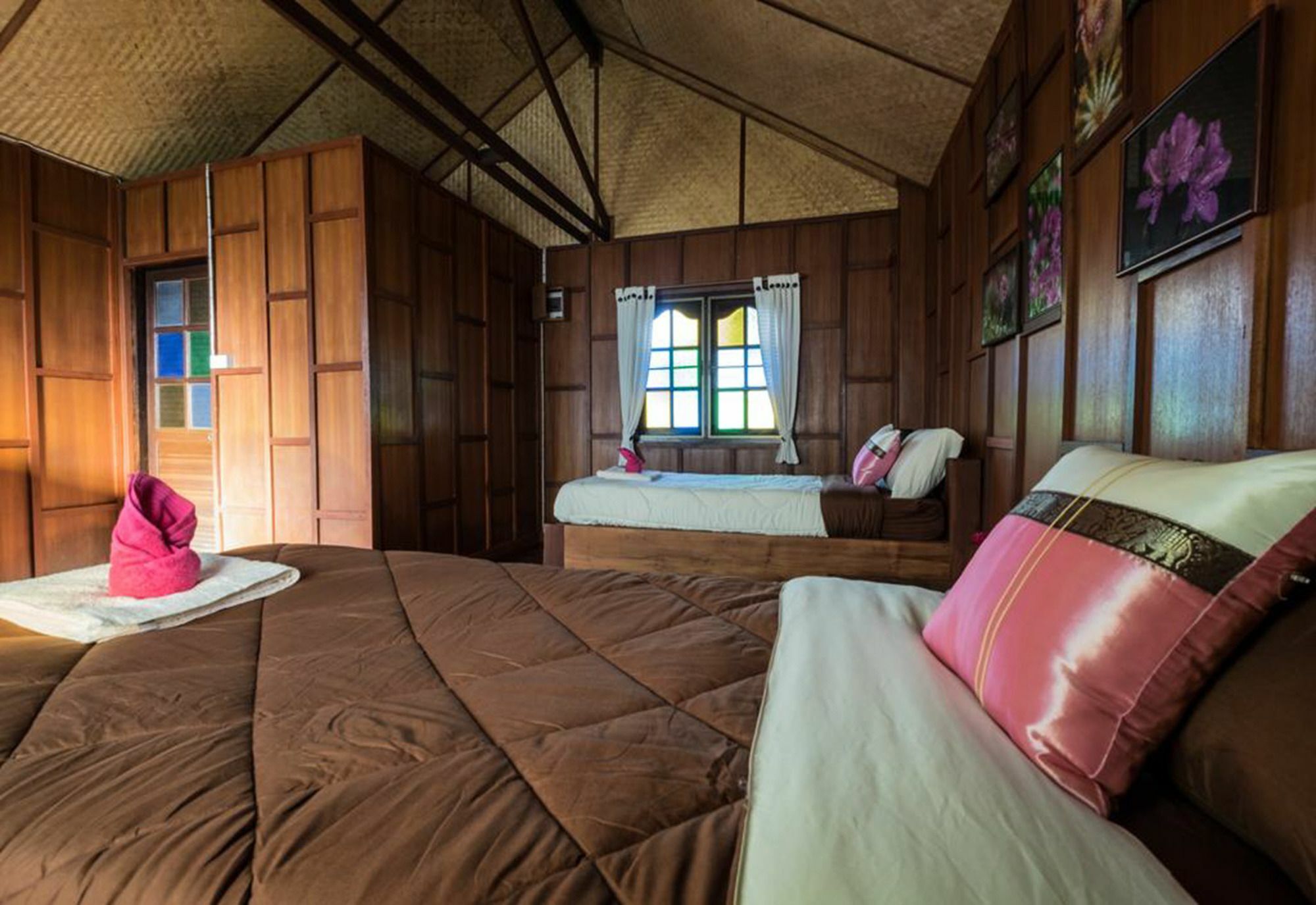 Banyen Villa San Sai Bagian luar foto